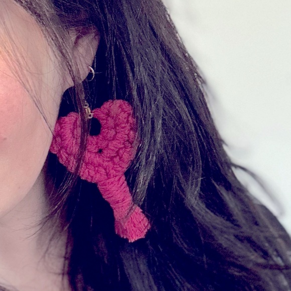 Ladies Sweet Custom HandMade: Hot Pink Woven Heart Shaped Dangle Earrings 925s - Picture 5 of 16